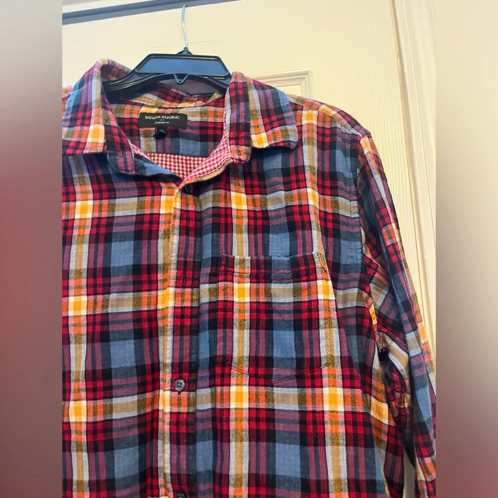 Banana Republic Men's Button Down Plaid Shirt